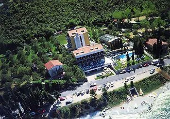 Hotel Sole Мальчезине